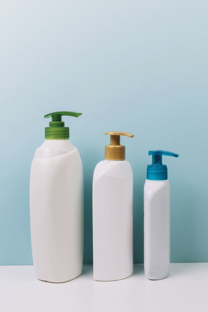 bouteilles de shampoing