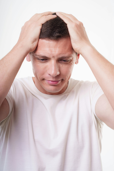 homme avec des problemes de peau