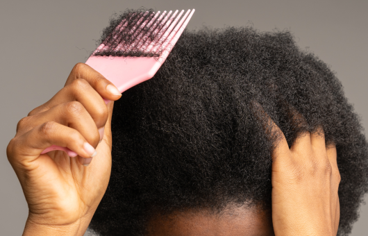 cheveux crépus afro